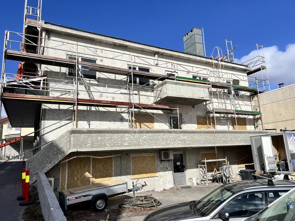 Sandbl&aring;st fasade bakg&aring;rd